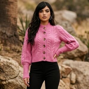 Urban Outfitters Cameron Pink Cropped Cable Knit Cardigan XS